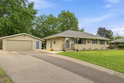 8804 Greenway Avenue S, Cottage Grove, MN 55016 - Photo 2
