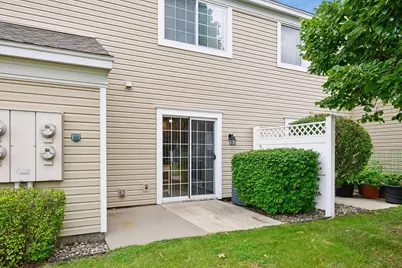 2033 Southcross Drive W #401, Burnsville, MN 55306 - Photo 6