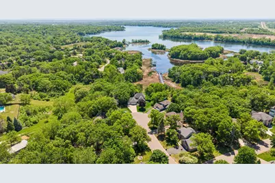 18706 Kanabec Court, Lakeville, MN 55044 - Photo 2