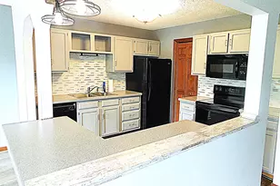 4293 Oakmede Ln, White Bear Lake, MN 55110 - Photo 8