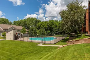 1800 Riverwood Dr, Burnsville, MN 55337 - Photo 42