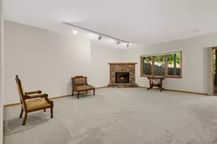 7081 Crowne Oak Rd, Eden Prairie, MN 55344 - Photo 26