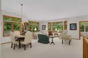 7081 Crowne Oak Rd, Eden Prairie, MN 55344 - Photo 2