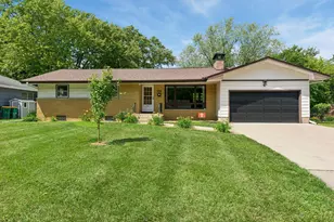 6718 36th Ave N, Crystal, MN 55427 - Photo 2