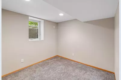 6718 36th Avenue N, Crystal, MN 55427 - Photo 30