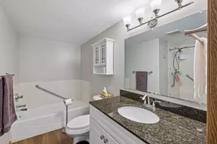 1729 Donegal Dr, Woodbury, MN 55125 - Photo 20