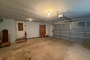 1111 Elm Cove, Luverne, MN 56156 - Photo 6
