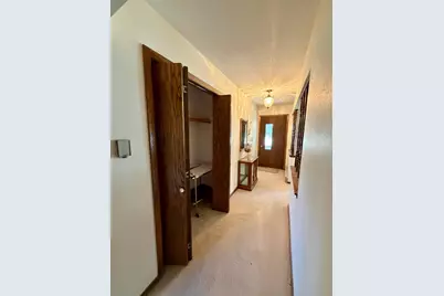 1111 Elm Cove, Luverne, MN 56156 - Photo 8
