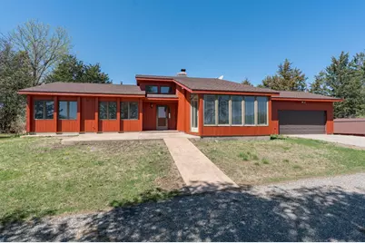 29558 Pumpkin Hill Road, Le Sueur, MN 56058 - Photo 2