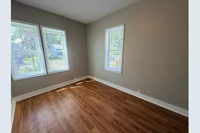 353 Lawson Avenue E, Saint Paul, MN 55130 - Photo 6