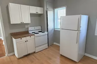 353 Lawson Ave E, Saint Paul, MN 55130 - Photo 2