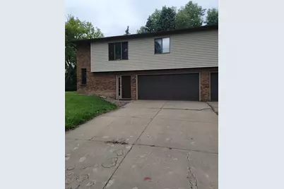 2420-2422 Brenner Court, Roseville, MN 55113 - Photo 2
