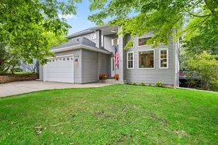 7520 Walker St, Saint Louis Park, MN 55426 - Photo 2