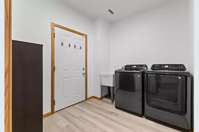 7520 Walker Street, Saint Louis Park, MN 55426 - Photo 28