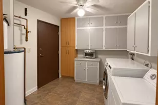 2680 Oxford St N, Roseville, MN 55113 - Photo 14