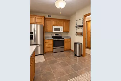 2680 Oxford Street N #140, Roseville, MN 55113 - Photo 12