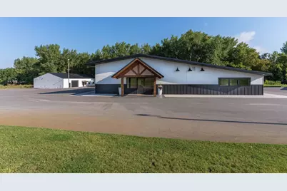 3327 E Fir Avenue, Fergus Falls, MN 56537 - Photo 2