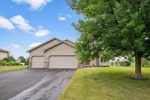 6194 Karmen Ave NE, Albertville, MN 55301 - Photo 1