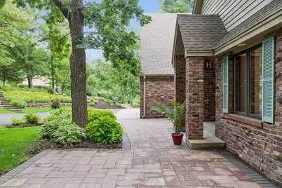 9440 Abigail Court, Inver Grove Heights, MN 55077 - Photo 2
