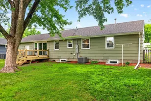 5657 Nevada Ave N, Crystal, MN 55428 - Photo 8
