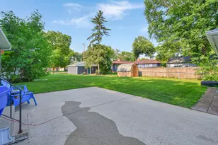 2113 7th St N, Fargo, ND 58102 - Photo 46