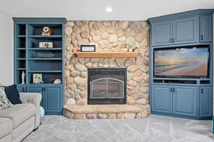13423 Dominica Way, Apple Valley, MN 55124 - Photo 12