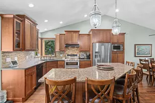 13423 Dominica Way, Apple Valley, MN 55124 - Photo 8