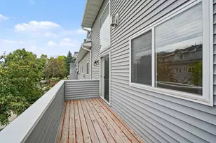 697 Kingfisher Ln, Woodbury, MN 55125 - Photo 14