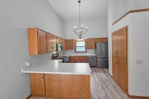 14579 Embry Path, Apple Valley, MN 55124 - Photo 4