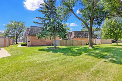 6487 Barrie Road, Edina, MN 55435 - Photo 4