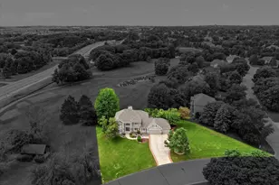 9743 Wellington Ln, Woodbury, MN 55125 - Photo 106