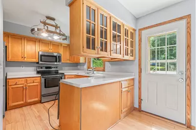 826 Northland Place NE, Rochester, MN 55906 - Photo 4