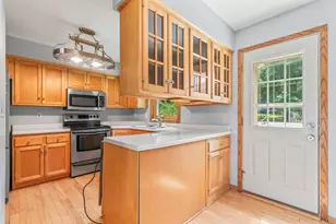 826 Northland Pl NE, Rochester, MN 55906 - Photo 4