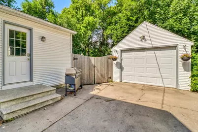415 12th Street N, Moorhead, MN 56560 - Photo 4