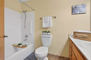 1130 Rose Pl, Roseville, MN 55113 - Photo 20