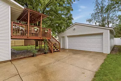 510 16 1/2 Street SE, Rochester, MN 55904 - Photo 2