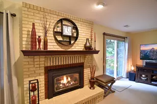 19135 Maple Leaf Dr, Eden Prairie, MN 55346 - Photo 10