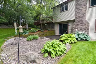 19135 Maple Leaf Dr, Eden Prairie, MN 55346 - Photo 40