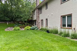 19135 Maple Leaf Dr, Eden Prairie, MN 55346 - Photo 42