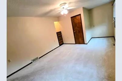 1120 8th Avenue SW, Pipestone, MN 56164 - Photo 20