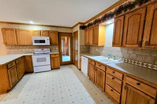 1120 8th Ave SW, Pipestone, MN 56164 - Photo 12