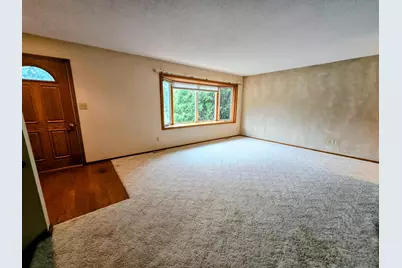 1120 8th Avenue SW, Pipestone, MN 56164 - Photo 4