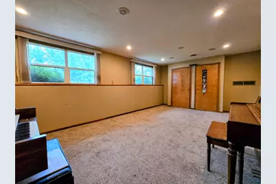 1120 8th Avenue SW, Pipestone, MN 56164 - Photo 28