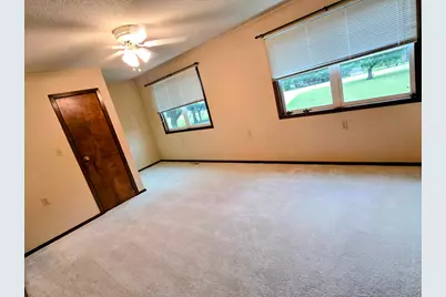 1120 8th Avenue SW, Pipestone, MN 56164 - Photo 18