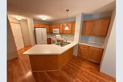 5447 Fawn Meadow Curve SE, Prior Lake, MN 55372 - Photo 2