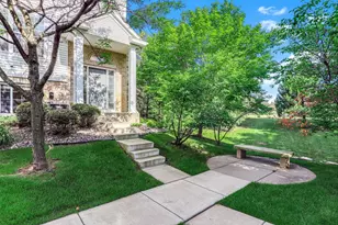 880 Ledgestone Dr, Mahtomedi, MN 55115 - Photo 4