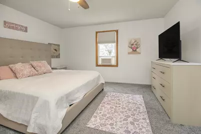 147 Lawson Avenue E, Saint Paul, MN 55117 - Photo 22