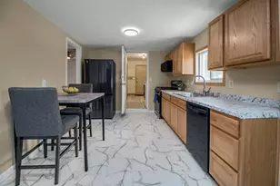 147 Lawson Ave E, Saint Paul, MN 55117 - Photo 12