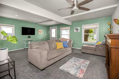 147 Lawson Avenue E, Saint Paul, MN 55117 - Photo 10