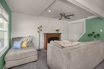 147 Lawson Avenue E, Saint Paul, MN 55117 - Photo 8